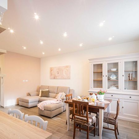 Casa Anna - Appartamento A San Gimignano Bagian luar foto